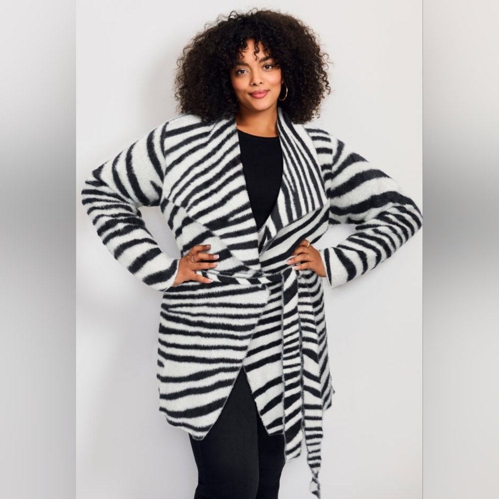 NEW NWT Avenue Plus Size Zebra Print Women's Sweater Coatagin Sz 22/24